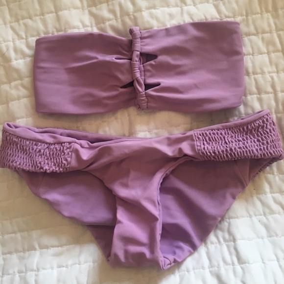 Tori Praver swimsuit - Picture 1 of 2